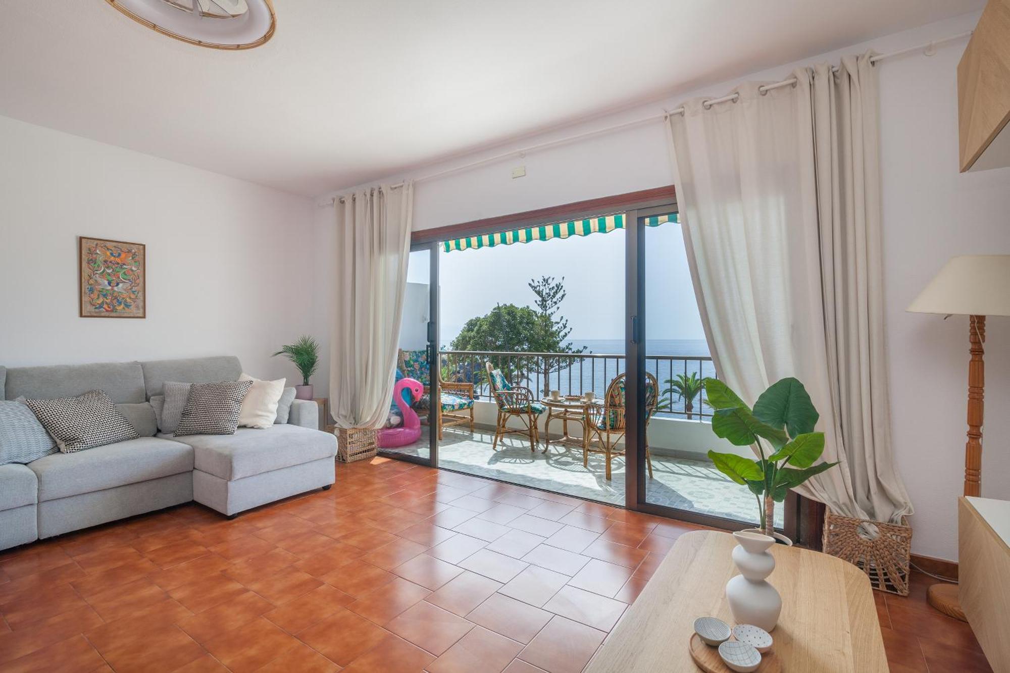 Casa De Franco - Ocean View, Terrace, Balcony, 50M From Playa La Arena, Fibre Net Apartment Puerto de Santiago  Exterior photo